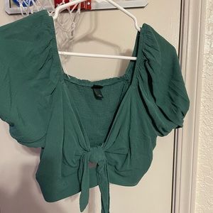 Women’s Knotted Crop Top